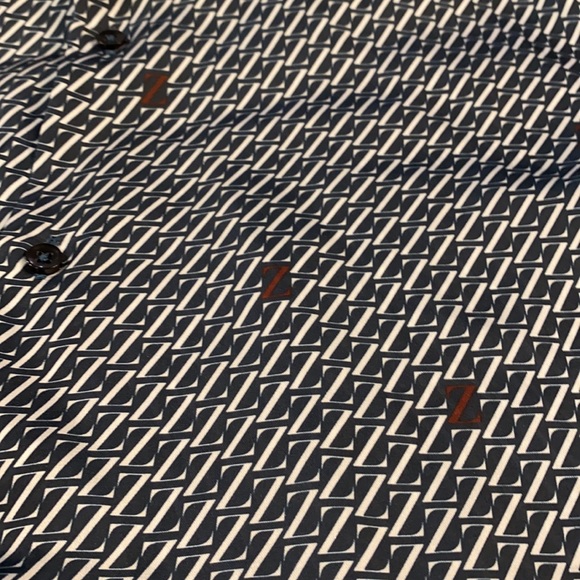 Zara men’s silky short sleeve button down shirt - Picture 3 of 4